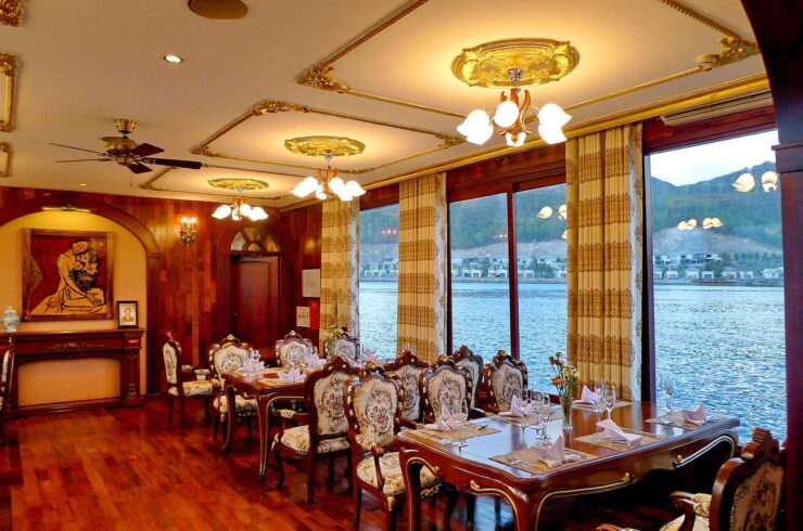 du thuyền emperor nhs trsng